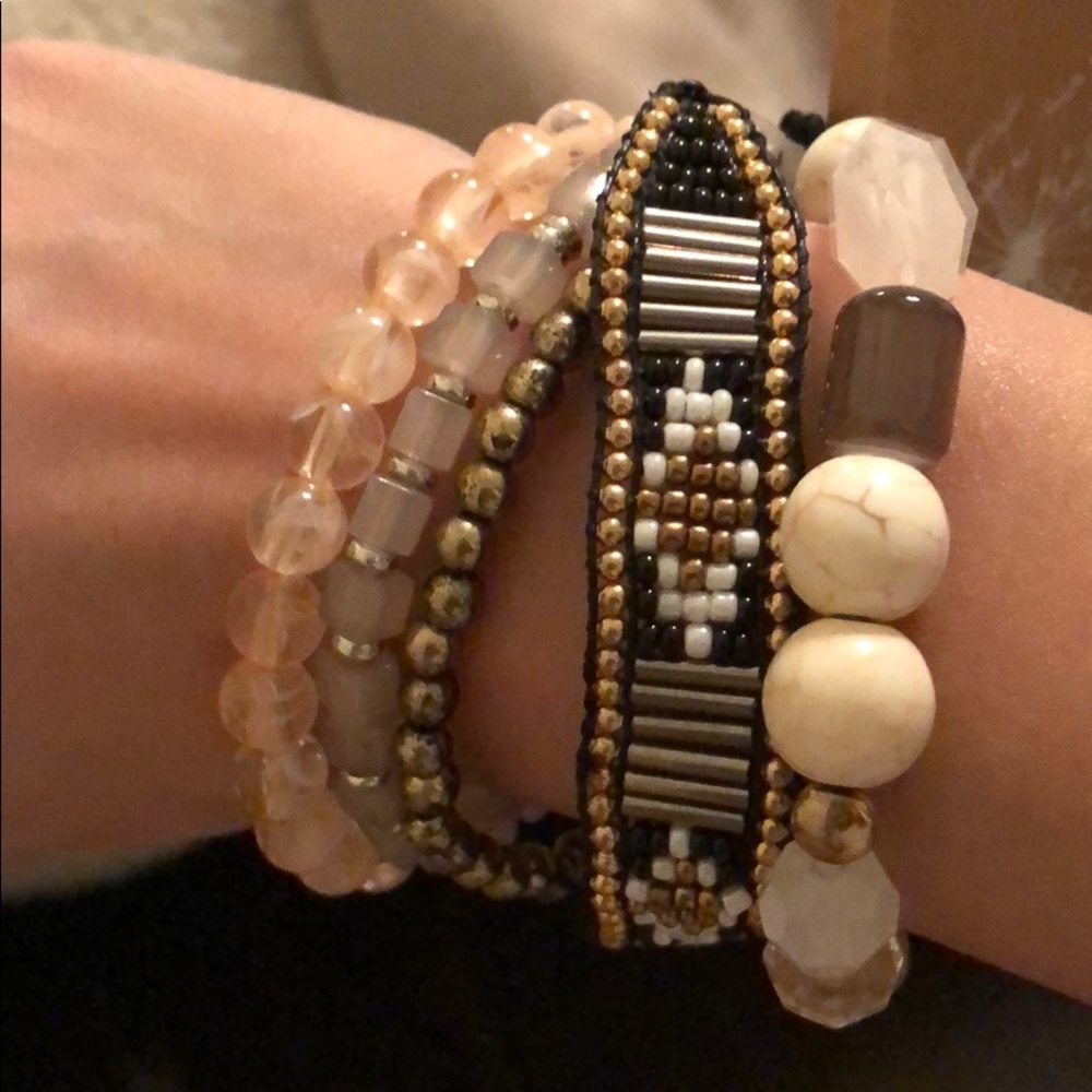 5 in 1 bracelet New with tag